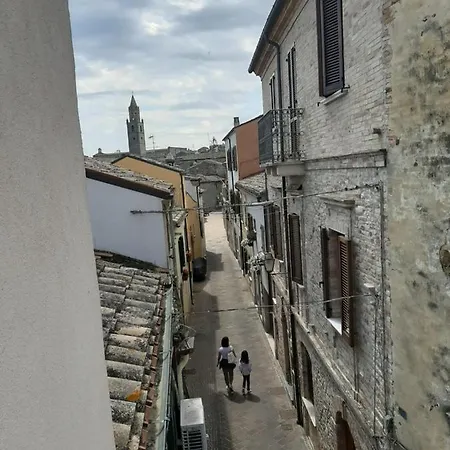 Maria Atri